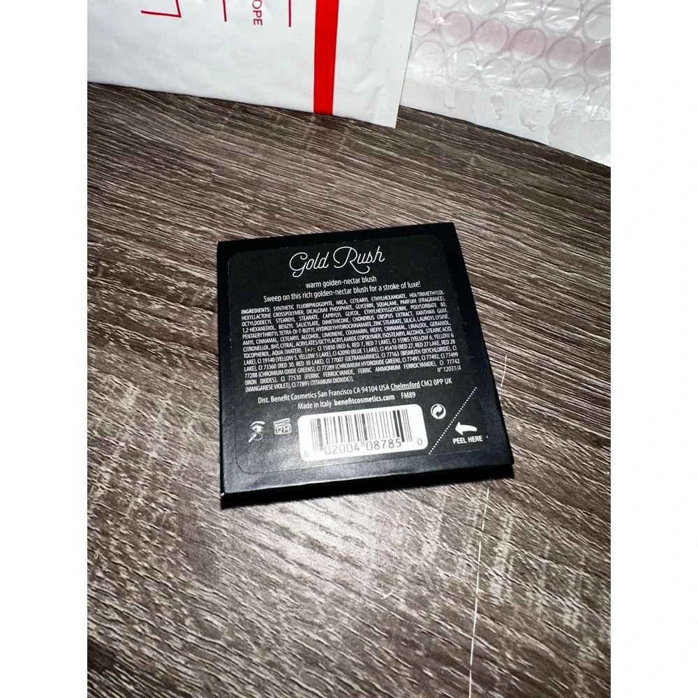 Benefit Cosmetics benefit gold